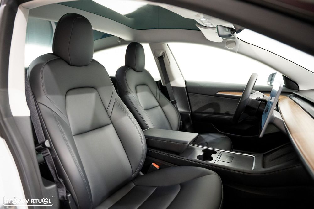 Tesla Model 3 Long Range Tração Traseira - 15