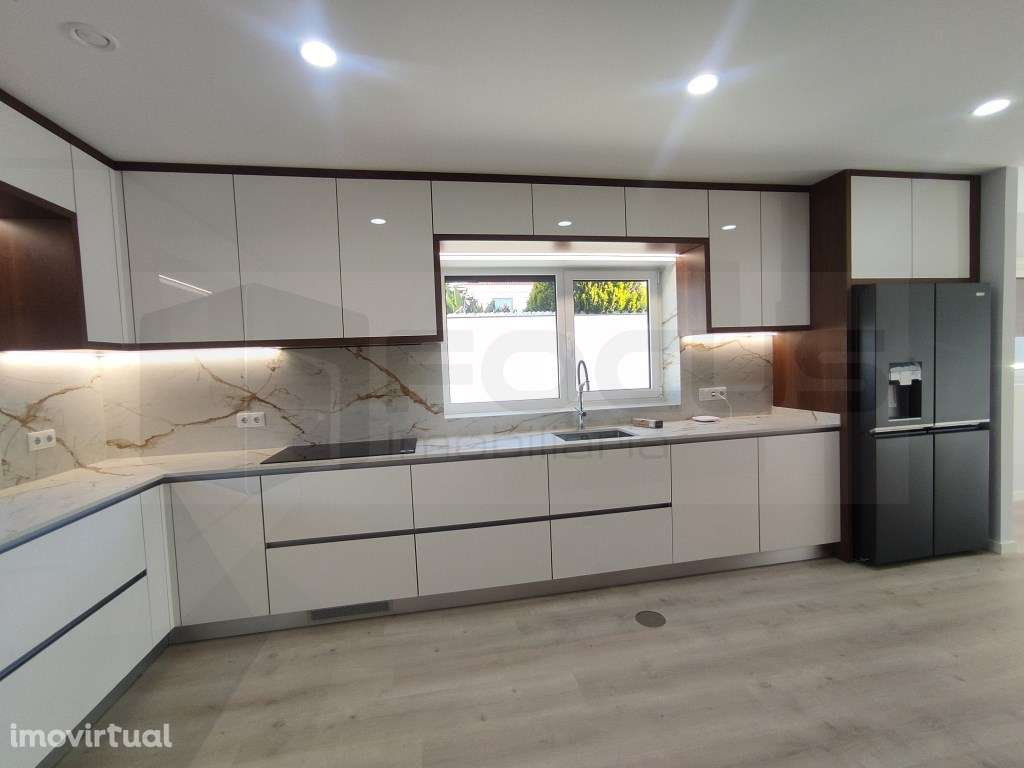 Espetacular Moradia T4 Aveiro / Aradas - Grande imagem: 2/33