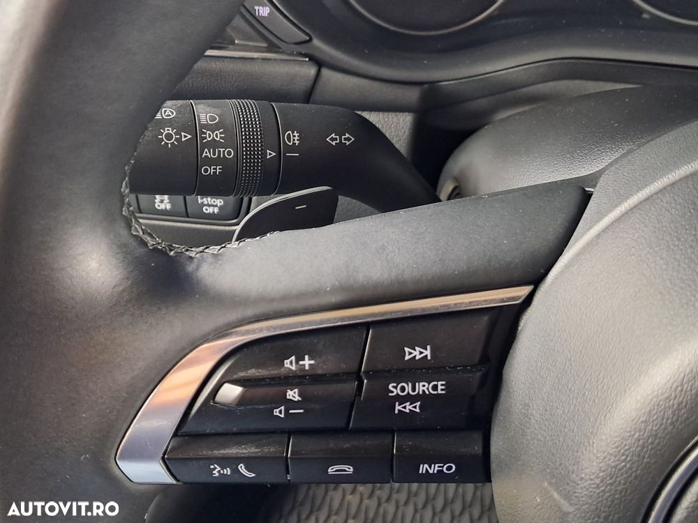 Mazda 3 - 10