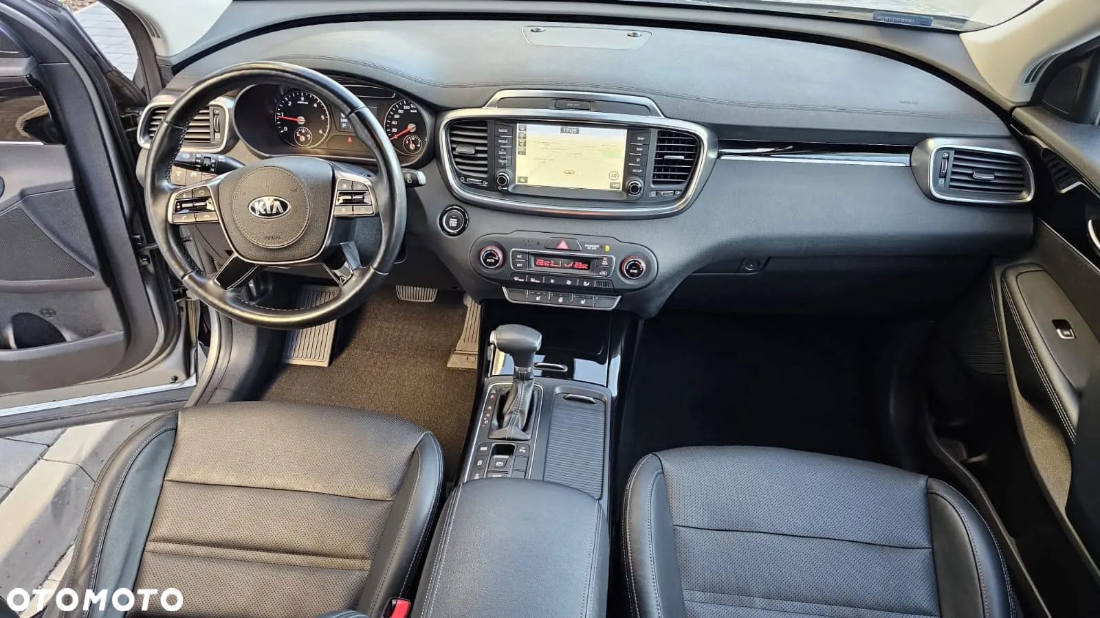 Kia Sorento - 7