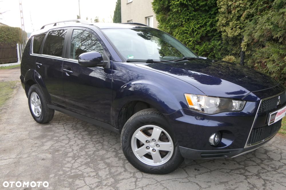 Mitsubishi Outlander 2.0 Intense 2WD - 12