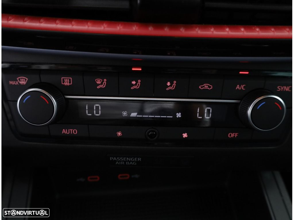 SEAT Ibiza 1.0 TSI FR - 32