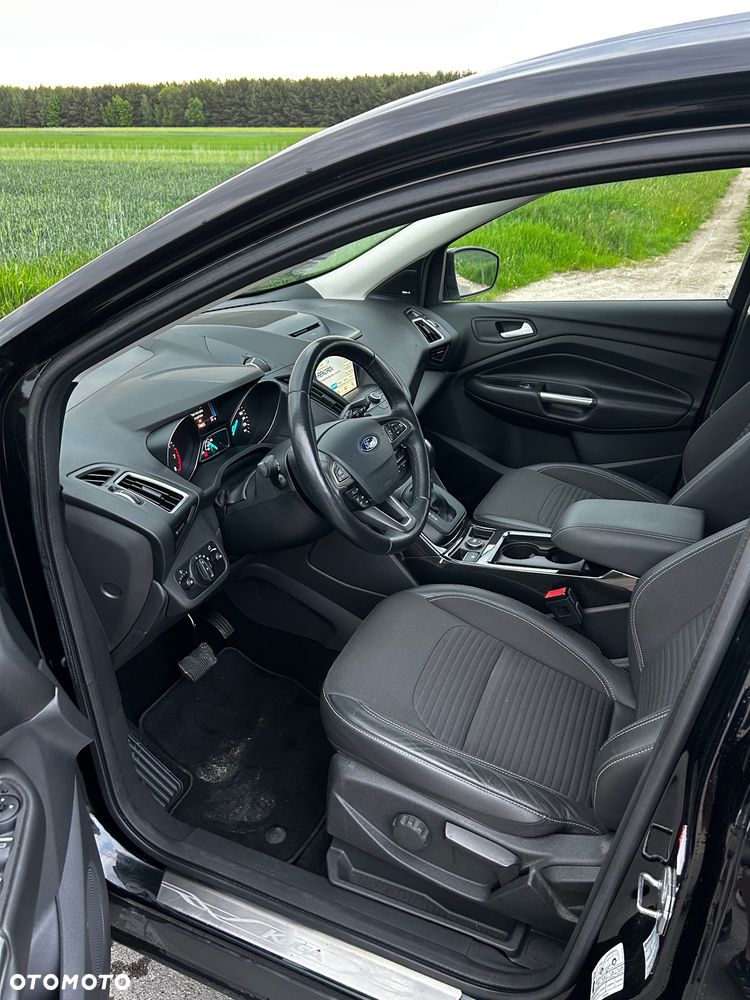 Ford Kuga 1.5 EcoBoost 4WD Titanium - 14