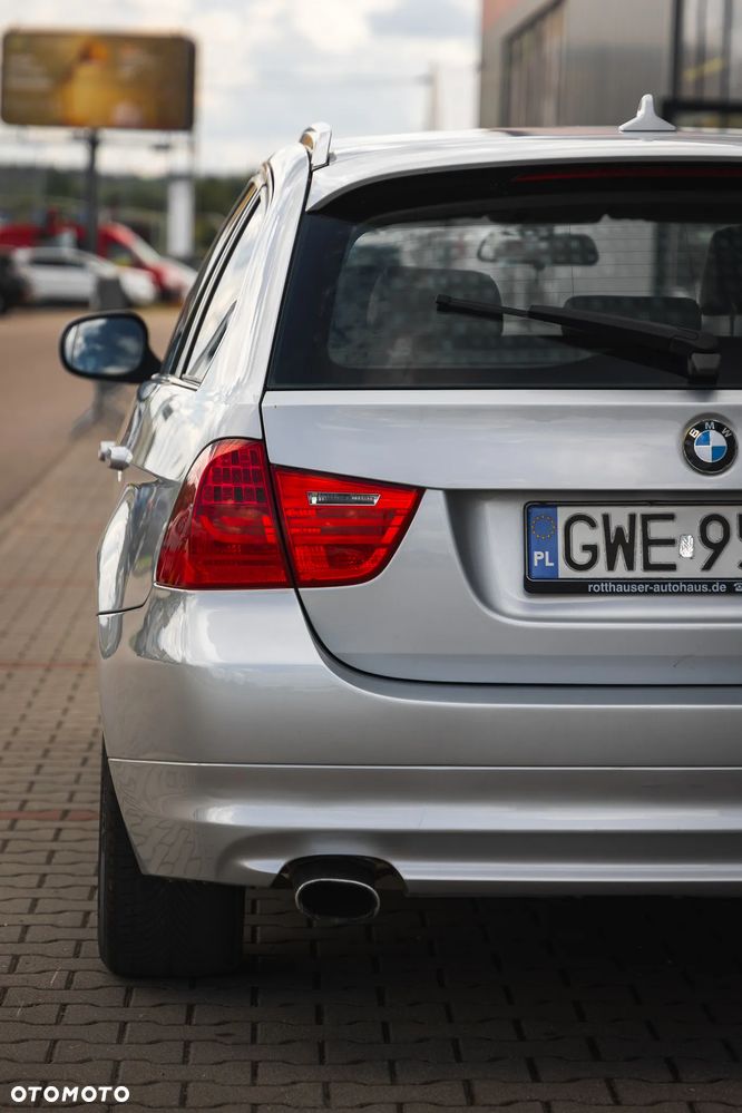 BMW Seria 3 320d - 17
