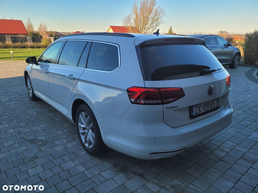 Volkswagen Passat 2.0 TDI (BlueMotion Technology) DSG Comfortline - 6