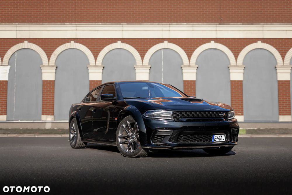 Dodge Charger 6.4 Scat Pack - 4