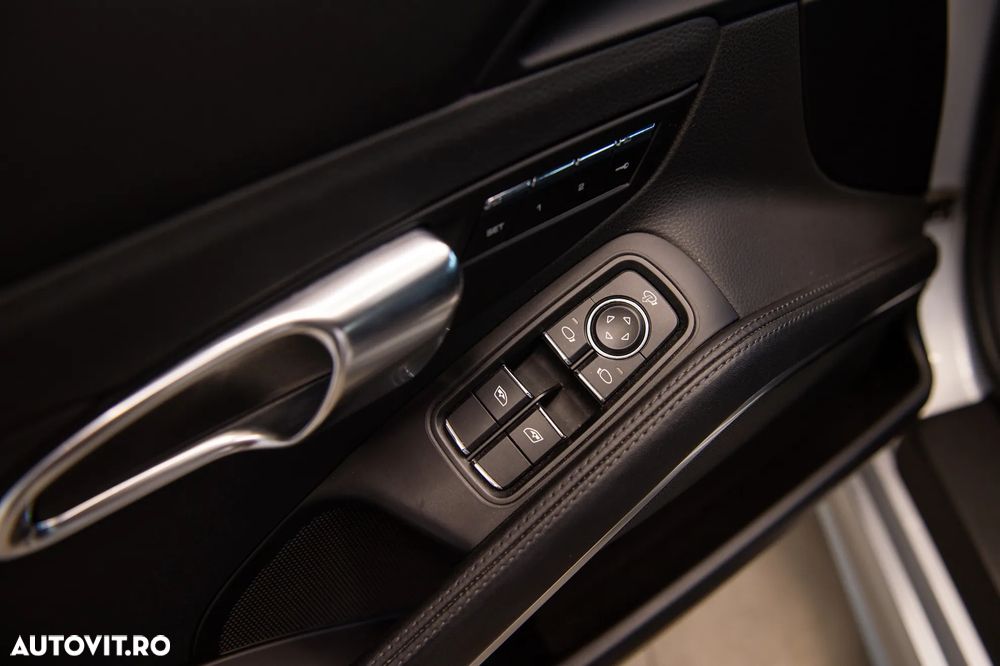 Porsche Cayman PDK - 17