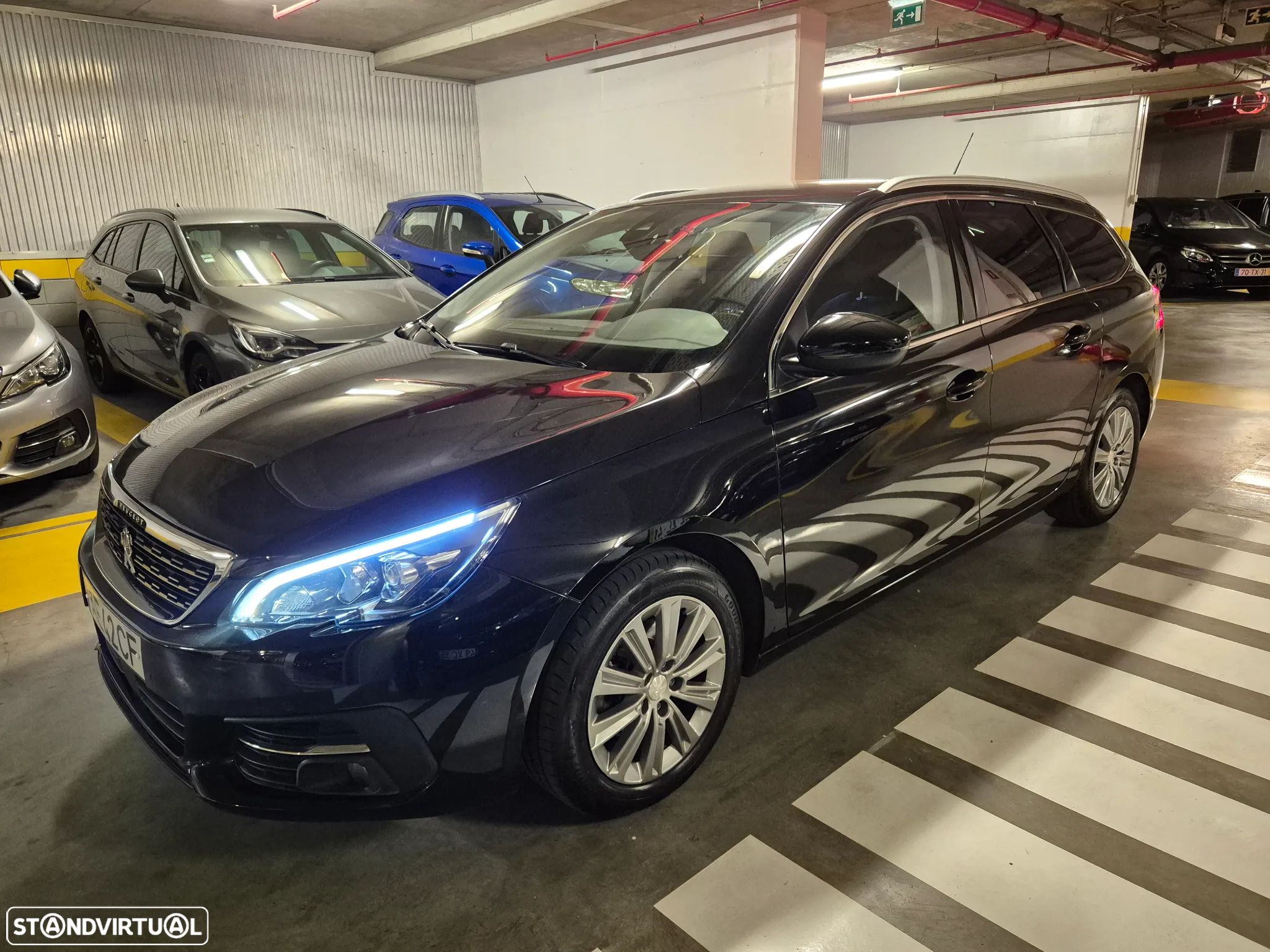 Peugeot 308 SW 1.5 BlueHDi Allure Pack EAT8 - 1