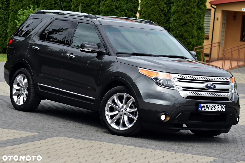 Ford Explorer - 19