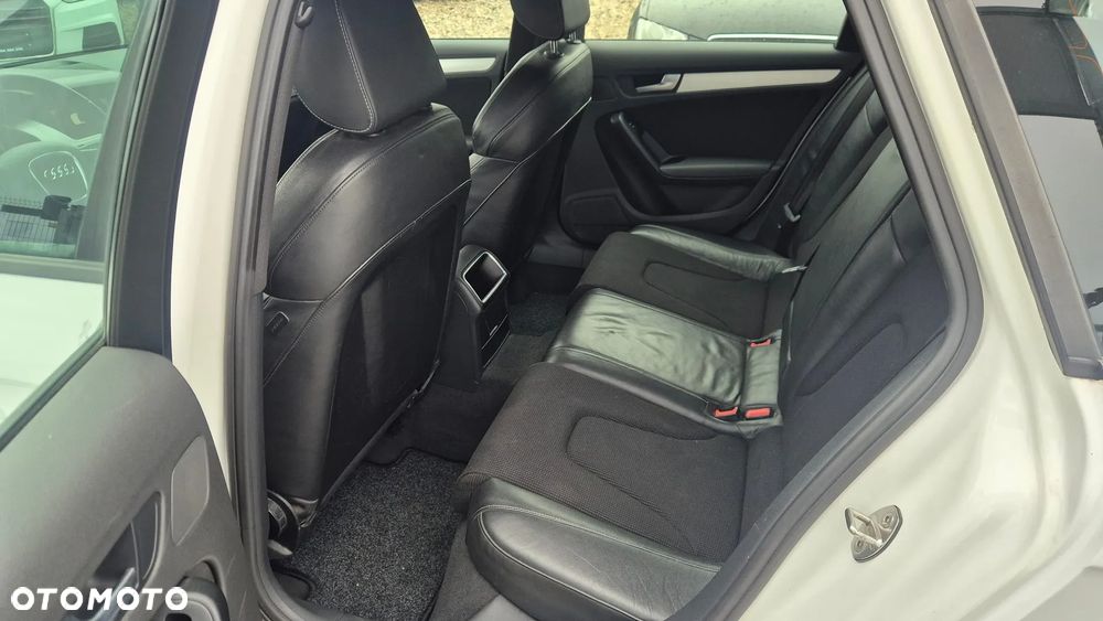 Audi A4 Avant 2.0 TFSI Attraction - 14