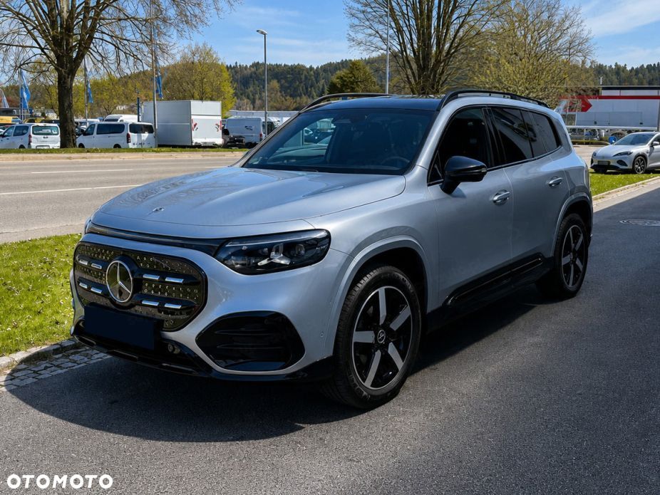 Mercedes-Benz GLB - 3