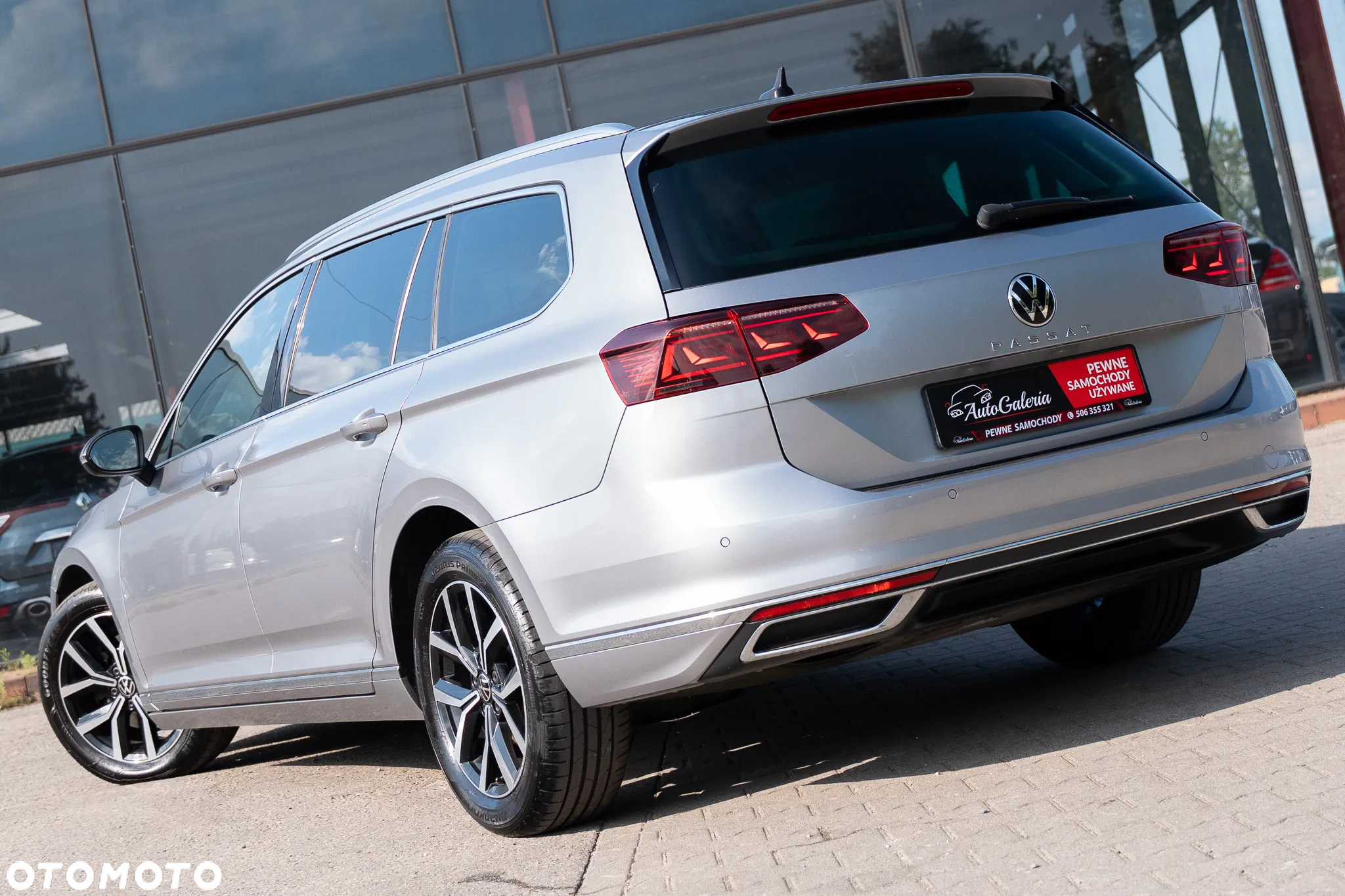 Volkswagen Passat Variant 2.0 TDI (BlueMotion Technology) Highline - 12