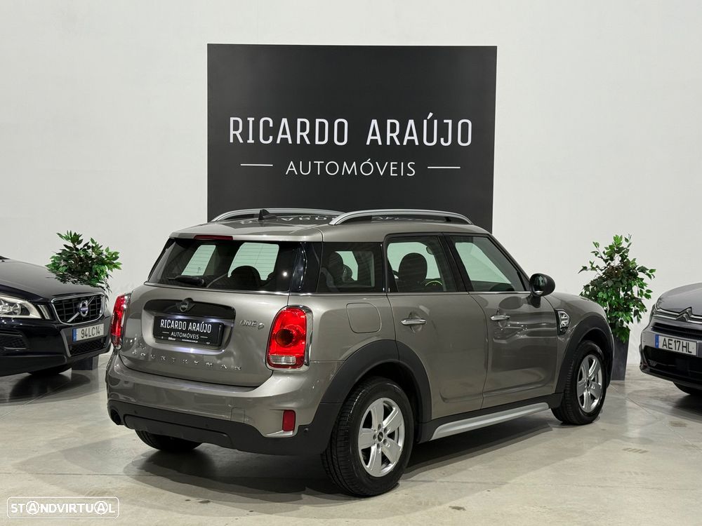 MINI Countryman One D Classic - 4