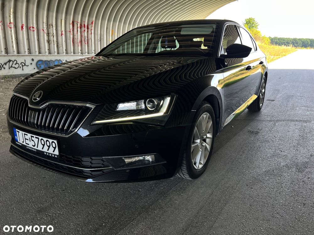 Skoda Superb 2.0 TSI Active DSG - 4