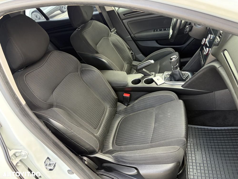 Renault Megane dCi 110 FAP LIMITED - 6