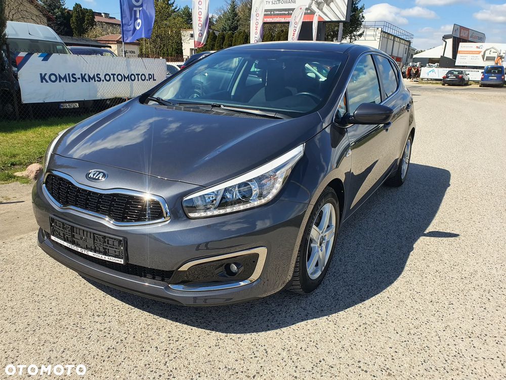 Kia Ceed 1.4 CVVT Dream-Team Edition - 2