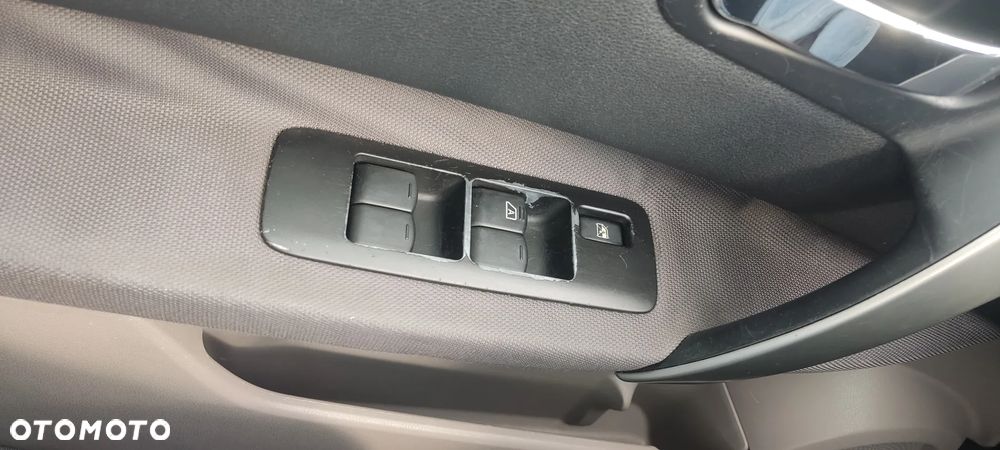 Nissan Qashqai+2 2.0 Acenta - 17