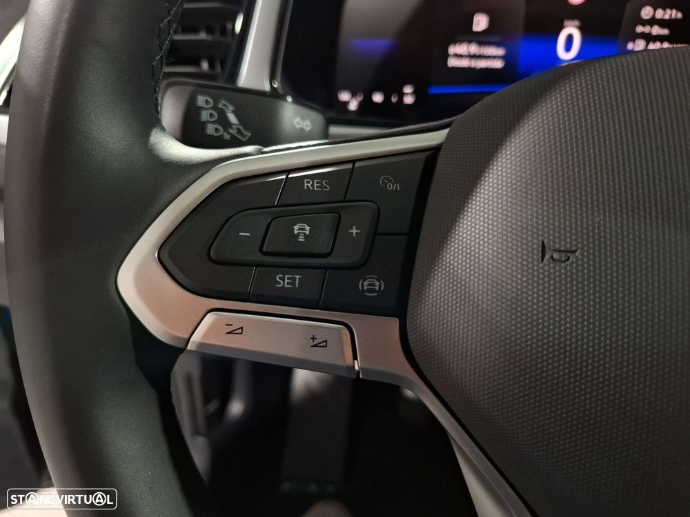 VW T-Roc 1.0 TSI Urban - 16