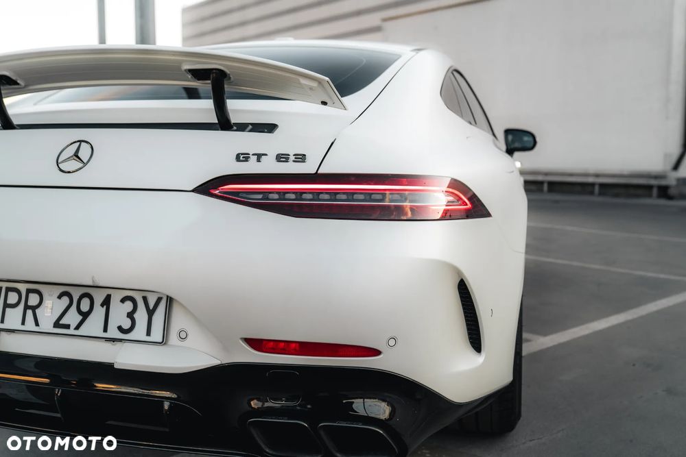 Mercedes-Benz AMG GT - 11
