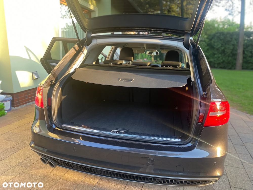 Audi A4 Avant 2.0 TDI S tronic - 13