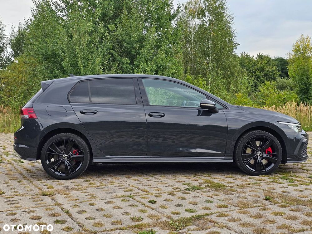 Volkswagen Golf - 6