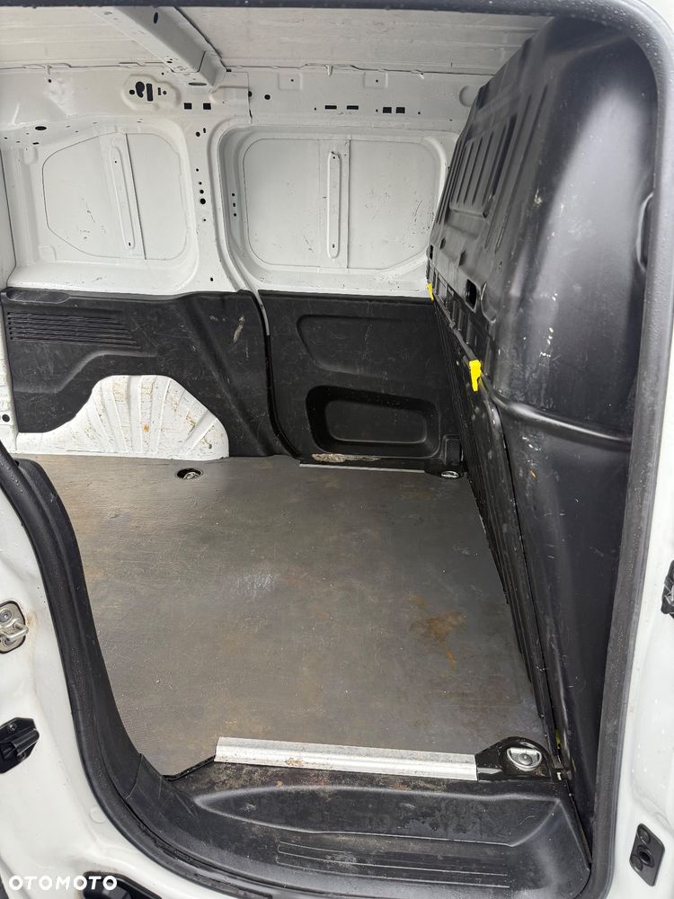 Citroën BERLINGO - 15