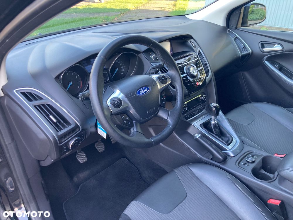 Ford Focus 1.6 EcoBoost Titanium - 12