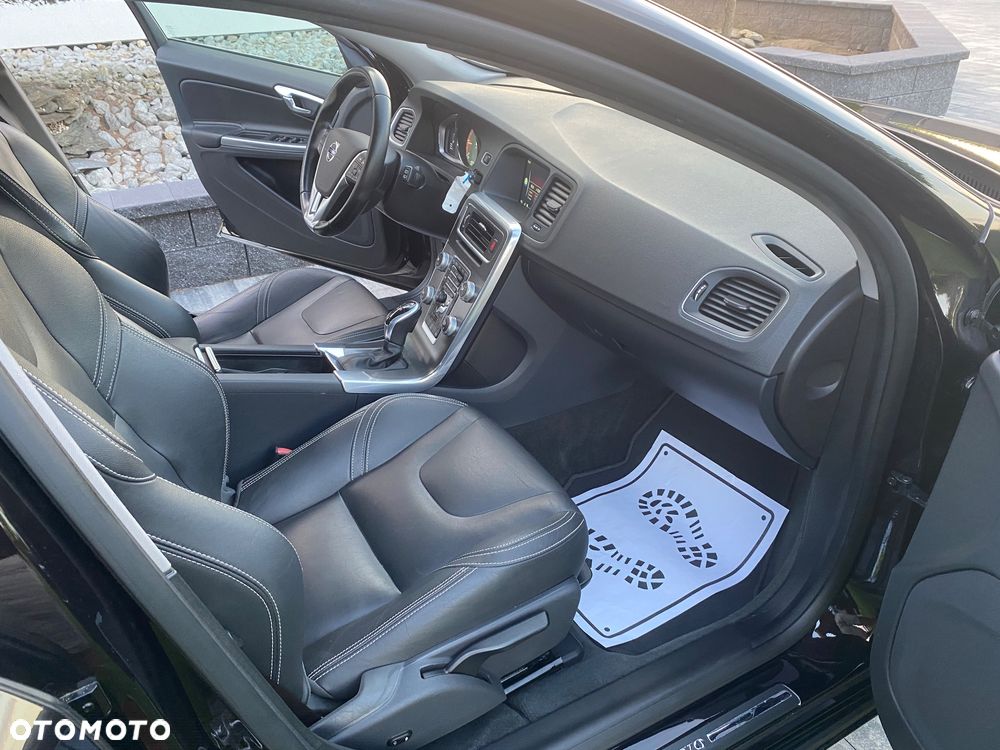 Volvo V60 D3 Drive-E Summum - 17