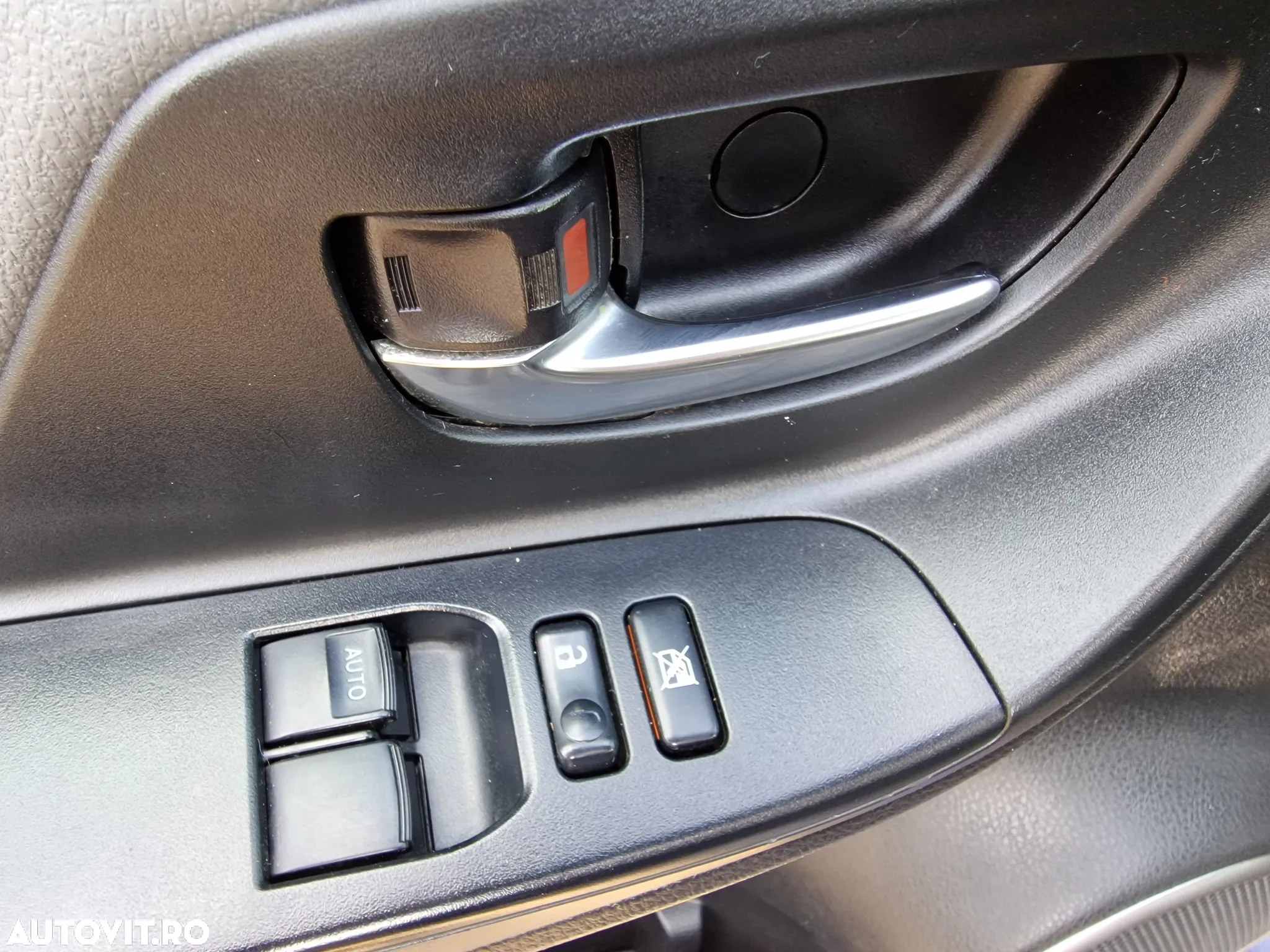 Toyota Yaris 1.5 VVT-i HSD Eco - 14
