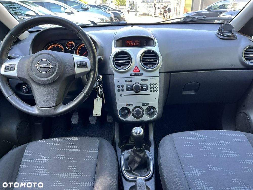 Opel Corsa 1.4 16V Energy - 13