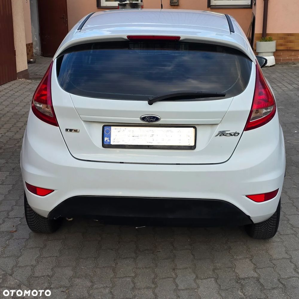 Ford FIESTA - 5