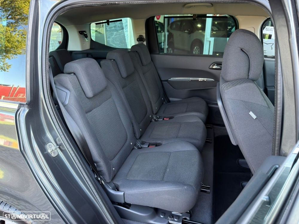 Peugeot 5008 1.6 HDi 7L Active - 17