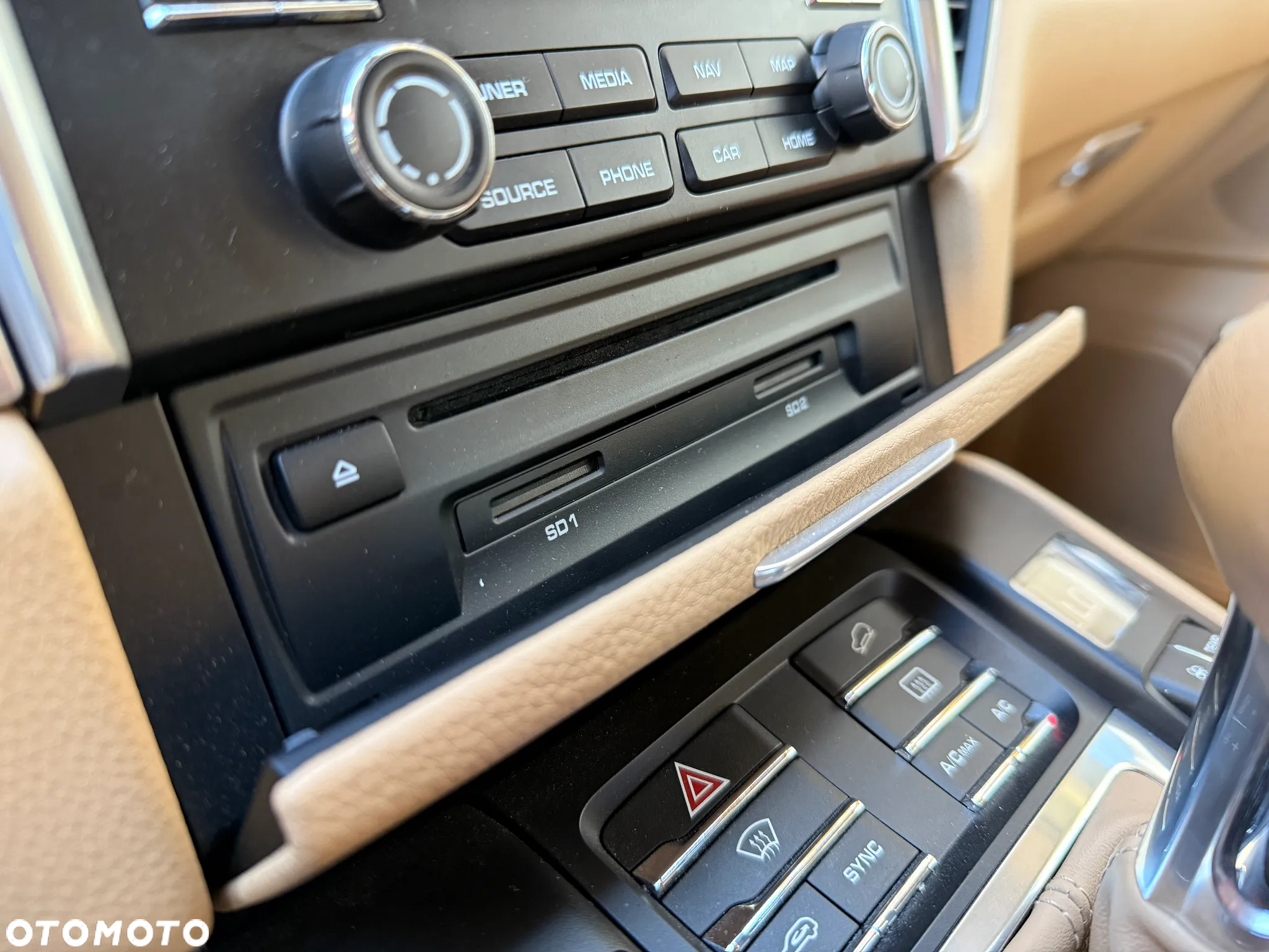 Porsche Macan - 25