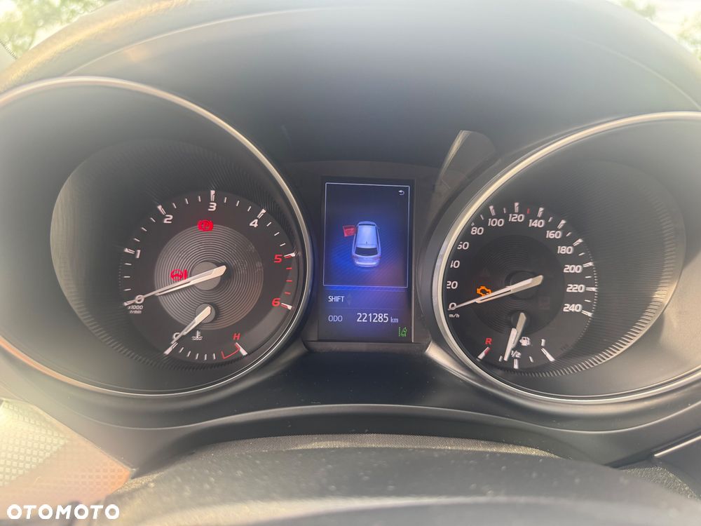 Toyota Avensis 2.0 D-4D Premium - 6
