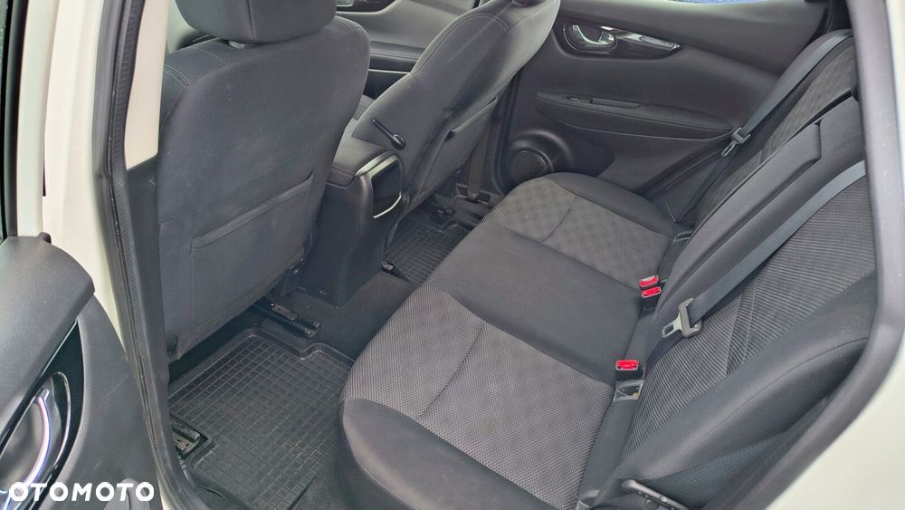 Nissan Qashqai - 12