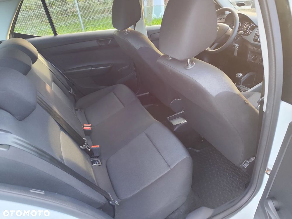 Skoda Fabia 1.0 MPI Active - 12
