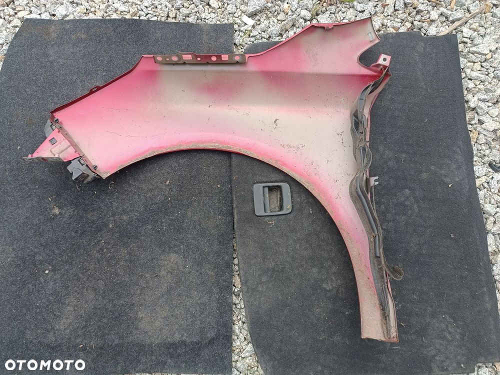 BŁOTNIK PRAWY PRZÓD PRZEDNI CITROEN C4 II B7 - 2