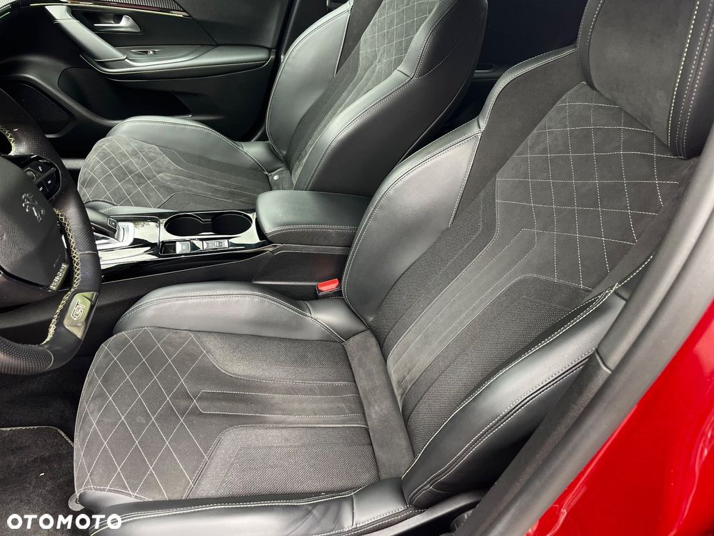 Peugeot 2008 BlueHDi 130 GT S&S EAT8 - 10