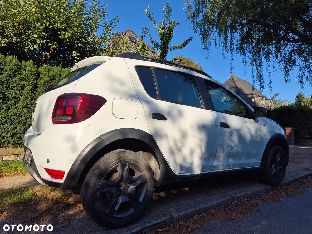 Dacia Sandero Stepway 0.9 TCe Laureate - 3