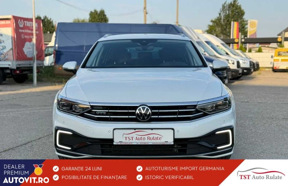 Volkswagen Passat - 2