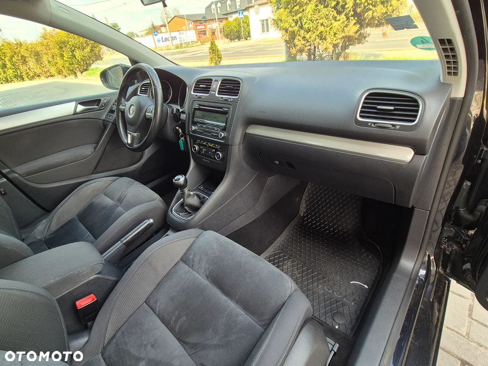 Volkswagen Golf 1.4 TSI BMT Comfortline - 33