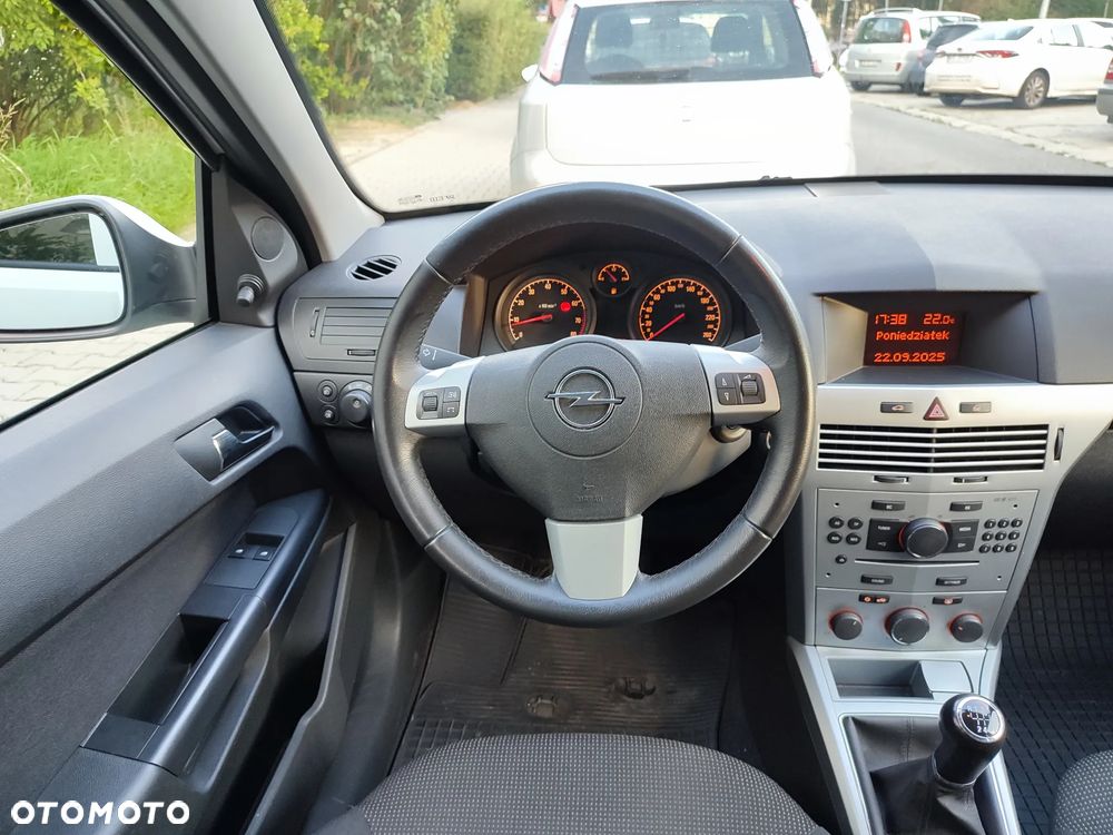 Opel Astra III 1.6 - 13