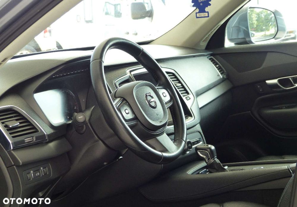 Volvo XC 90 D5 SCR AWD Momentum - 16