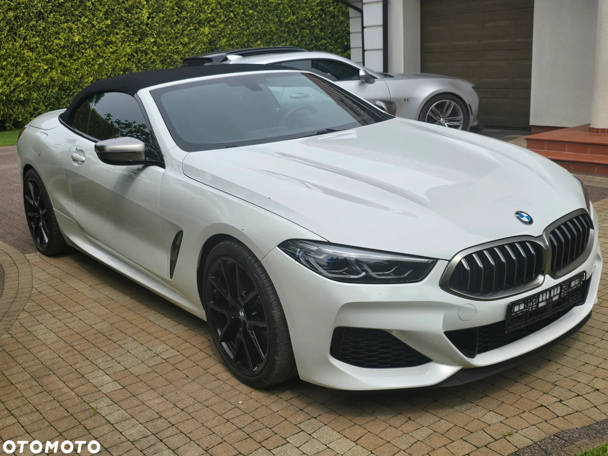 BMW Seria 8 M850i xDrive Cabrio - 2
