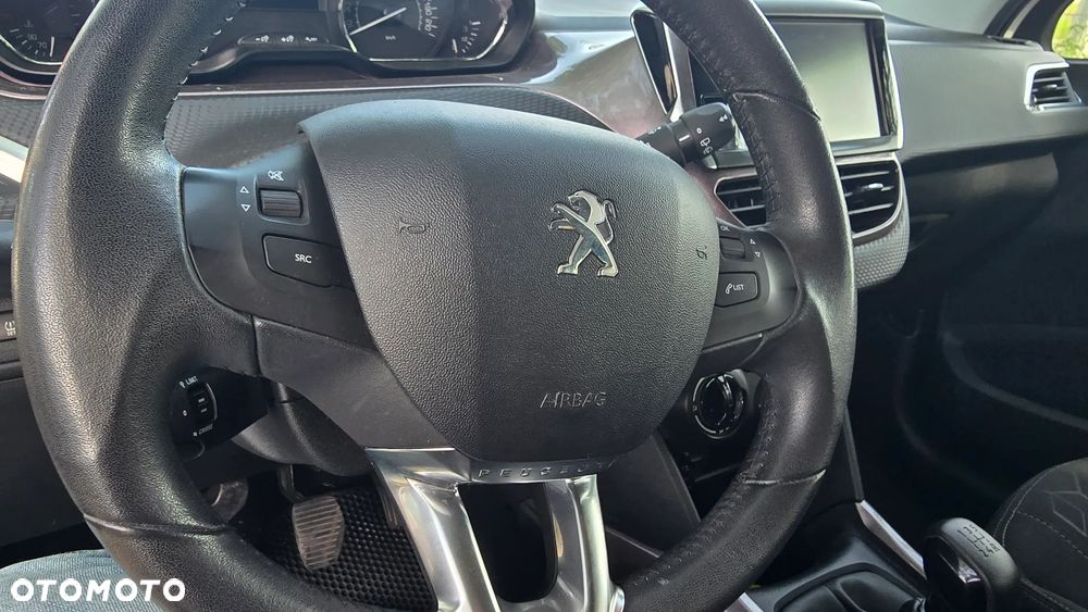 Peugeot 2008 1.2 Pure Tech Active - 18