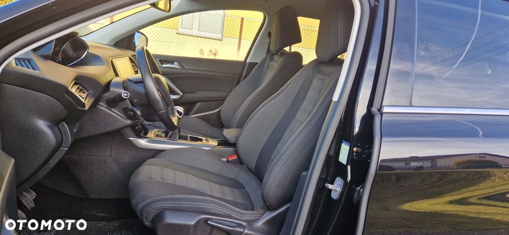 Peugeot 308 1.6 BlueHDi Business Line S&S - 23