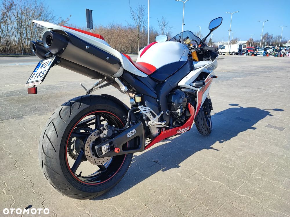 Yamaha R1 - 7