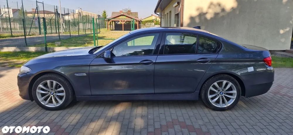 BMW Seria 5 530d xDrive Sport-Aut Luxury Line - 2