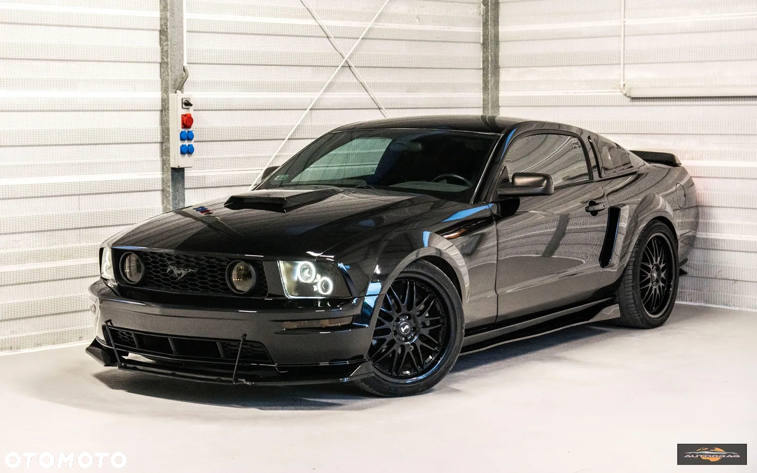 Ford Mustang - 2