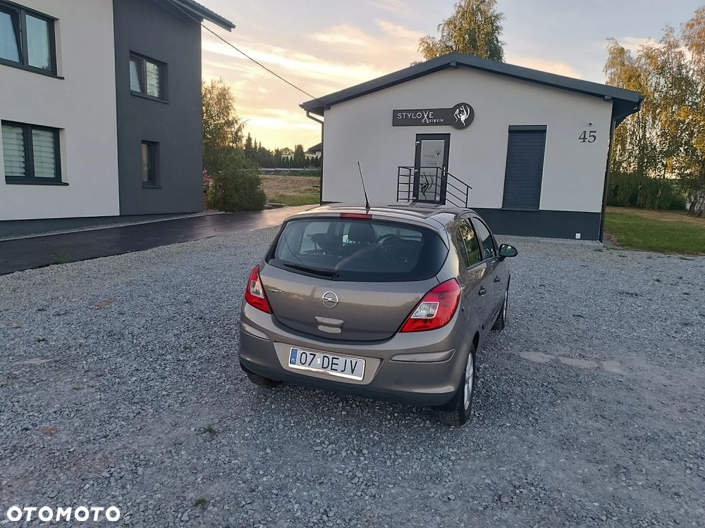 Opel Corsa 1.2 16V Enjoy - 6